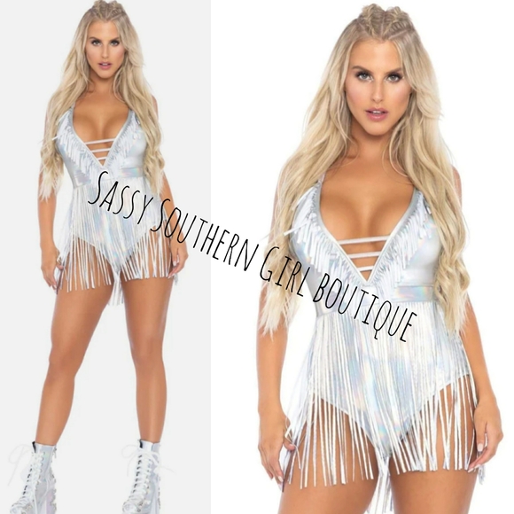 🆕⭐ Boho western Silver metallic fringe bodysuit - Picture 4 of 12